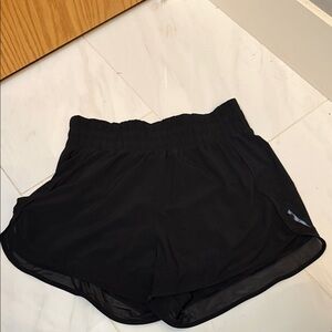 Athleta Women's Black High Rise Mesh Racer Run 3” Shorts